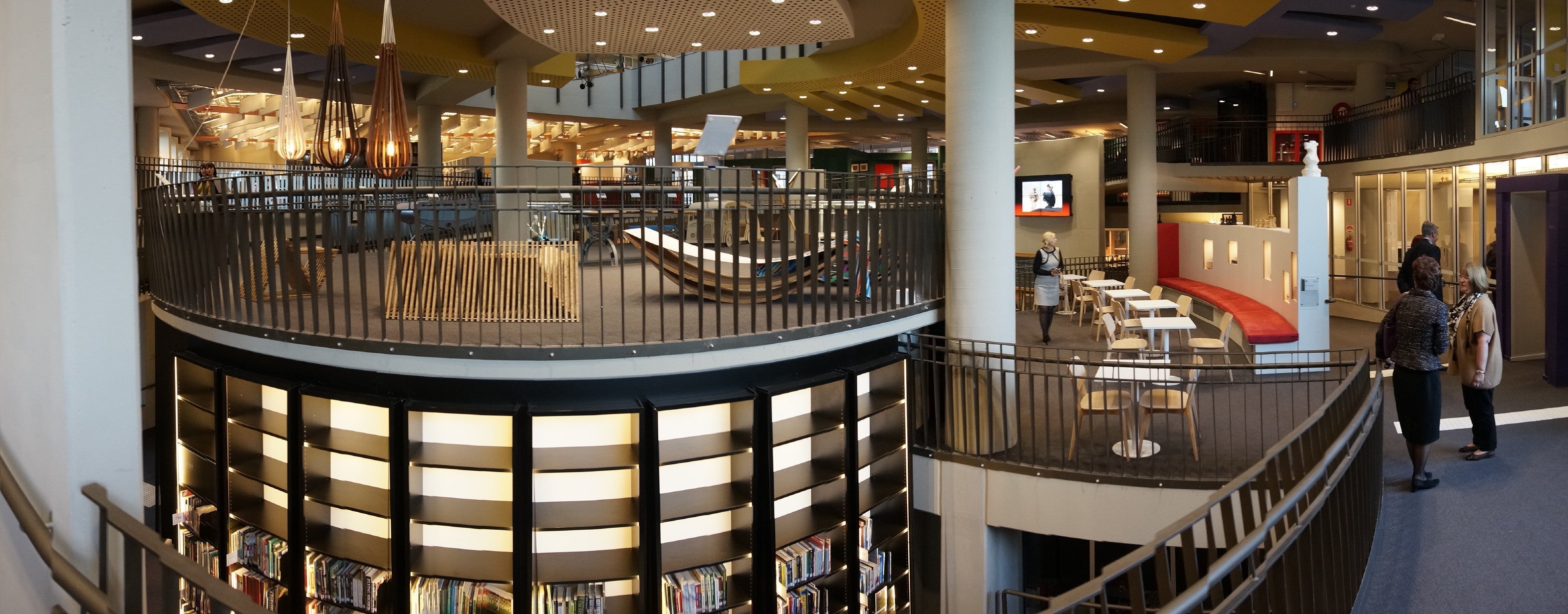 Trinity Grammar Library - Kew, VIC